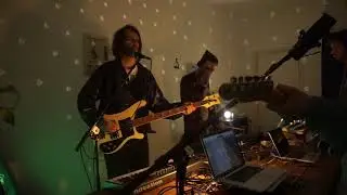 Bob and the Apple - Strangers (in Berlin)