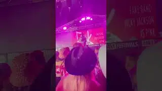 Fake festival #pink