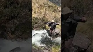 Salto extremo? 👀 F por el toto de Jos&eacute; #americando