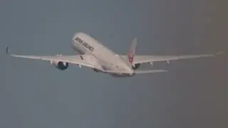 #planespotting at#haneda  Japan rw34R arrivals/departures.
