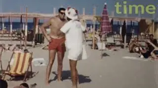 Italian Beach vendors, Rimini, 1960s LTT0187
