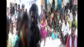 Lover Cheats Minor Girl | Girl Protest In Front Of Boyfriend House | Nalgonda | Studio N