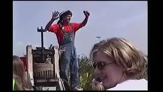 10/4/2002 Apple Place