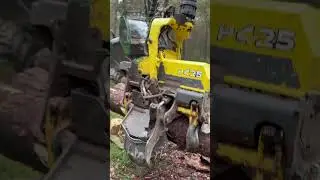 &ldquo;High-performance machine: New John deere 1270g&rdquo;#johndeere #harvester #viral #automobile #excavator