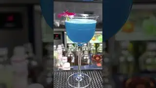 #cocktail #drink #hospitality #bartenderskills #mixeddrink #daru #bartenderskills #bar #restaurant