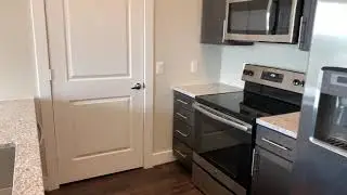 B4 Floor Plan 925 SQFT. An Amazing 2 bed 2 bath! Top Floor Views!!!