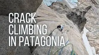 Climbing Aguja Medialuna: Rubio y Azul | Patagonia