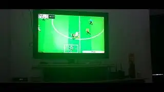 jogando fifa 2003 no game stick