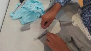 3  CAMISETA DE BEBE,  PEGAR CUELLO A ESCOTE