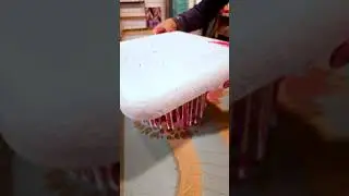 Цветущая сакура, парящая на шелке