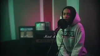 Avril - womAn flAsh