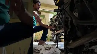 lol #automobile #kannadvlogs #trending #virel #bike #shorts #royalenfield #himalayan #repair