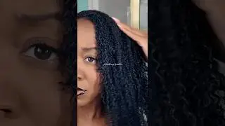 blend leave out ✅ gloss lips ✅#makeuproutineeveryday #grwm #curlyhair #type4hair