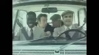 Les Ringards: extrait du film de 1978 avec Julien Guiomar,Aldo Maccione, Ibrahim Seck,Charles Gérard