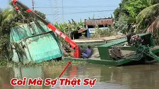 Quá Khó Khăn Cho Phà Cần Cẩu Tự Chế Khi Món Đồ Lớn Dưới Sông Lên Bờ.