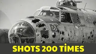 Американский бомбардировщик B-17 получил 500 попаданий, потерял 3 двигателя и пролетел 300 миль д...