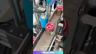 This Labeling Machine is MESMERIZING! #satisfying #oddlysatisfying #automation #factory