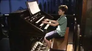 Ciaconna (W. van Twillert) played by Antoine Anneessens on pipe organ at Halluin