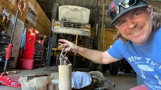 Dirt Daily, Removing the intank Fuel Pump from the Ford F350 tank