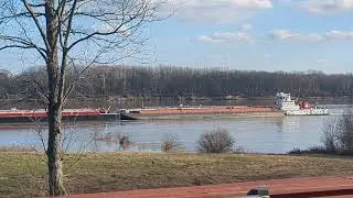 Barge in Hamletsburg, IL Pt. 1
