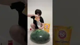 Wubble Bubble Coke Baking Soda Experiment! #shorts