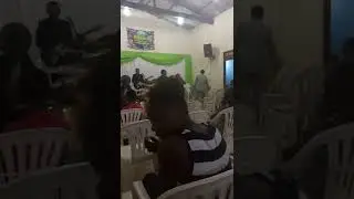 L&aacute; vem fara&oacute;/ Joselda e Larissa