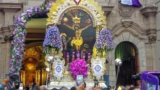 SALIDA DEL SEÑOR DE LOS MILAGROS DE LAS NAZARENAS 18/10/2016