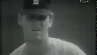 1968 MLB Detroit vs St Loiuis game 1 RB Bob Gibson 17 strikeouts