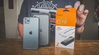 iPhone 11 Pro Max Screen Protector - Spigen EZ Fit