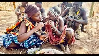 Rare Footage: Africa&rsquo;s Last Hunter-Gatherers Share a Hadzabe Family Feast