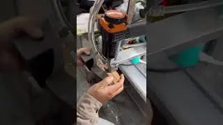 How Block-Heel Slippers Are Made #shoemanufacturing #shoemaking #shoedesign #handcraftedshoes #shoes