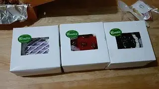 Conti's Bakeshop mini cakes mukbang! Strawberry Shortcake, Blueberry Cheesecake, & Ube Custard cake!