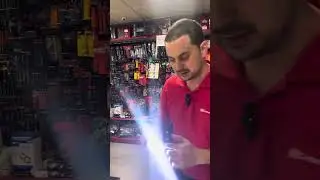 Linterna con soporte y iman #juliotuferretero #iman #linterna #bateria #potente #iluminate