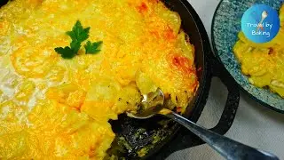 Potatoes baked in milk with cheese