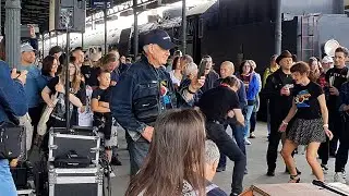 33 Blues Express  12.07.2025 r. stacja PKP