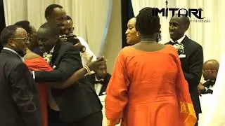 Indirimbo nziza zihebuje Muyango yaririmbiye Manzi na Teta Rwigema se mwazumvise? Zinogeye amatwi