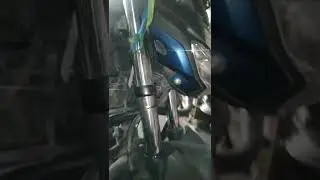 how to Change fork oil seal leakege problem Yamaha fz v3