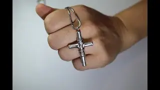 GUCCI Necklace. Bamboo Cross Gucci Logo Sterling Silver Pendant Overview