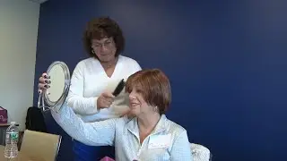 Makeup workshops helps women cope with cancer