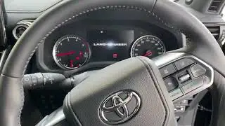 Toyota landcruiser lc300 engine sound