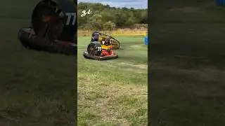 Imagine flying around a corner at 80mph with no brakes&hellip;😳😂 #hoverracing #sports #hovercraft