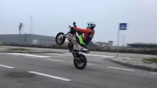 ktm 125 motard stunt session 2
