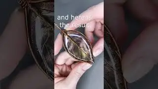 Duochrome leaf