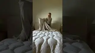 My most asked question!! How I get the super fluffy bed look 🤍☁️