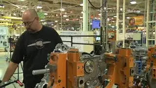 Как выпускают двигатели Pentastar на заводе Mack