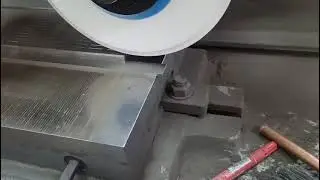 MERRY CHRISTMAS FOR ALL.  GRINDING 4 led lead frames, IC, and connectors. Email:jack@xpmold.com