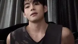 kim taehyung from BTS 💜🫰🏻