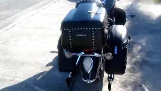 MUSTANG HARD MOTORCYCLE SADDLEBAGS