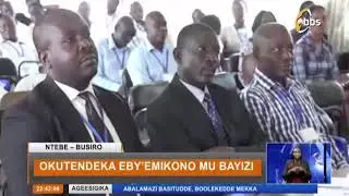 Okutendeka eby'emikono mu Bayizi