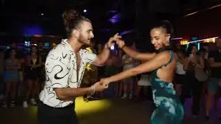 María Brotóns y Derek ❤️ Supersaleros Valencia